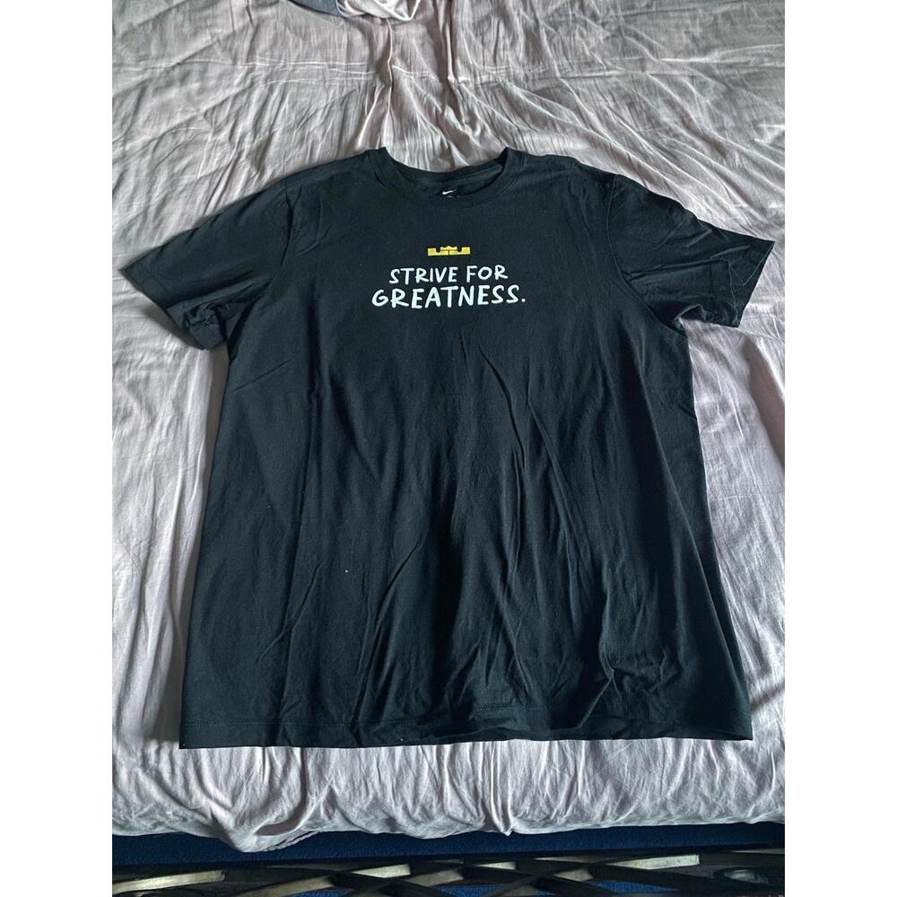 Lebron James Black Los Angeles Lakers 40K Career Points T-Shirt